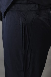 U377 makes pure color dark blue drawstring yoga sweatpants with wide waist, rubber bands and long feet. Combed sweatpants sweatpants franchise store 100% Tencel detail view-1